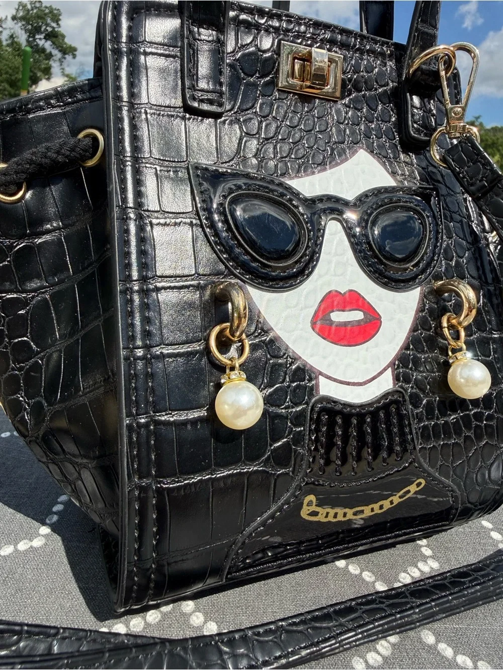 Croc-Embossed Mini Satchel With Sunglasses Face & Earrings - Picture 2 of 9